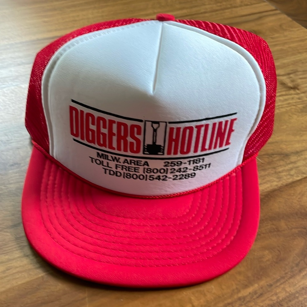 Vintage Trucker Hat - Milwaukee Digger's Hotline